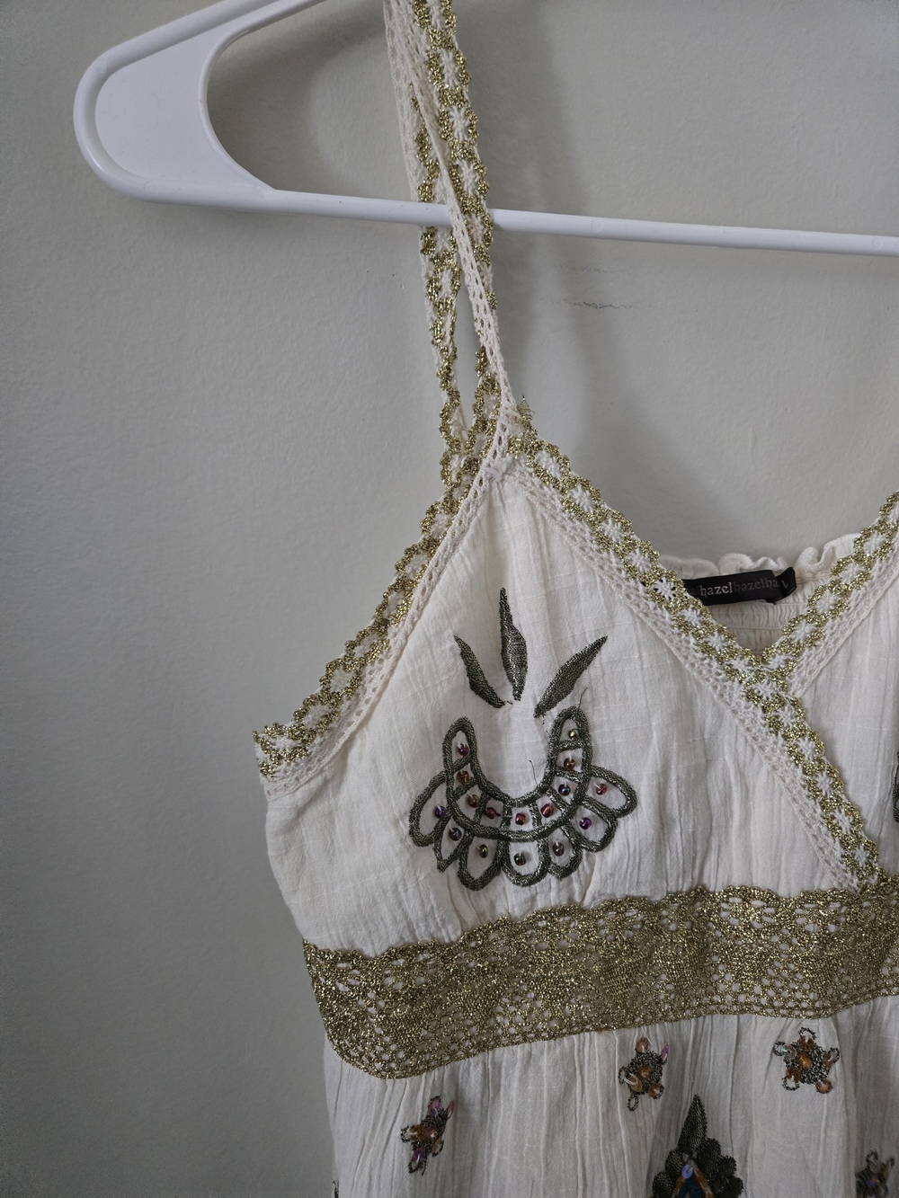Hazel Embroidered Gold Metallic Sleeveless V-Neck Tank Top - Picture 2 of 7